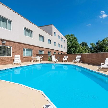 Ramada By Wyndham Paintsville Hotel & Conference Center Ngoại thất bức ảnh